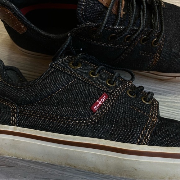 Mens Levi’s dark denim canvas leather patch slip on sneakers red tab size 7.5 - Picture 8 of 11